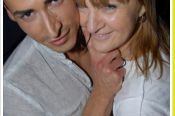 hello2011_x17x_xmediumx.jpg