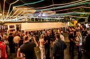 ue30_party_50.jpg